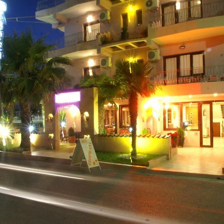 Tropicana ปาราเลียกาเตอรีนิส ภายนอก รูปภาพ
