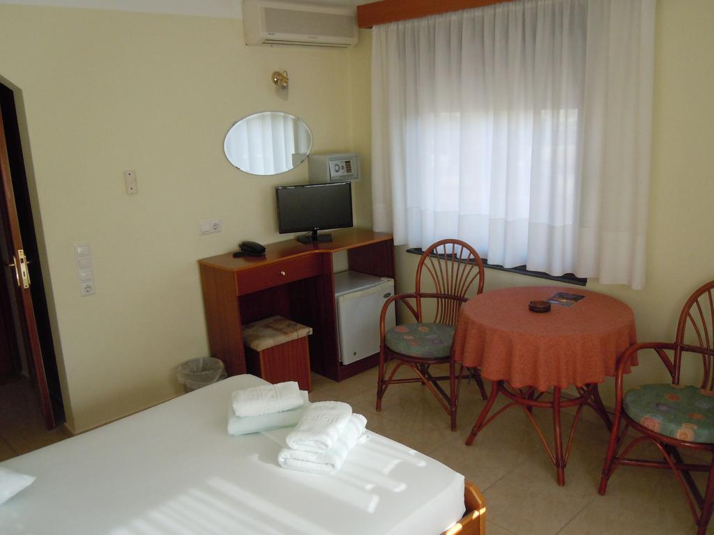 Tropicana ปาราเลียกาเตอรีนิส ภายนอก รูปภาพ